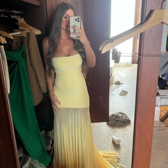 Butter Yellow Strapless Floor Length Gown from Revolve Size M - Picture 5 of 5